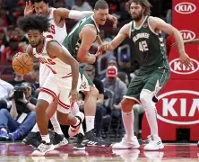 九游体育官网- 活塞vs雄鹿第四节洛佩慈狂飙三分 